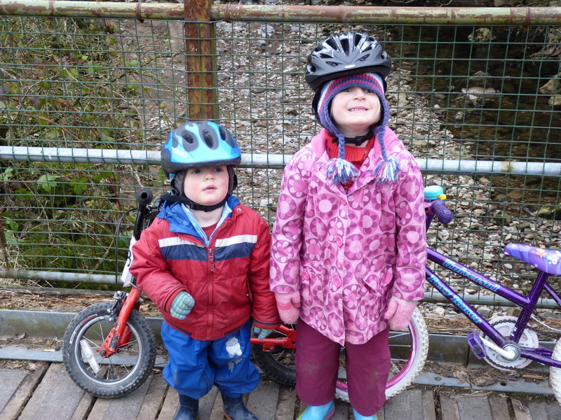Family Cycling family bike rides