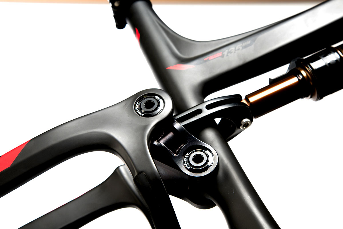 Pivot Cycles’ New Switchblade