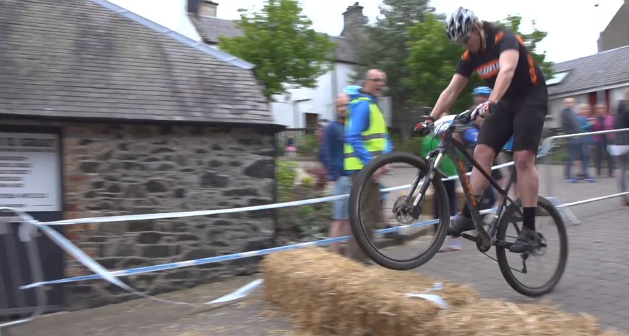 Video: TweedLove LoveCross 2016