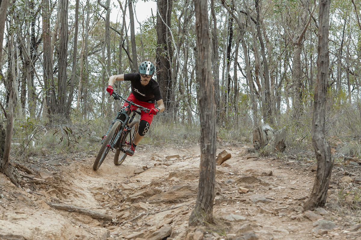 avanti torrent 27.5 full suspension mountain bike