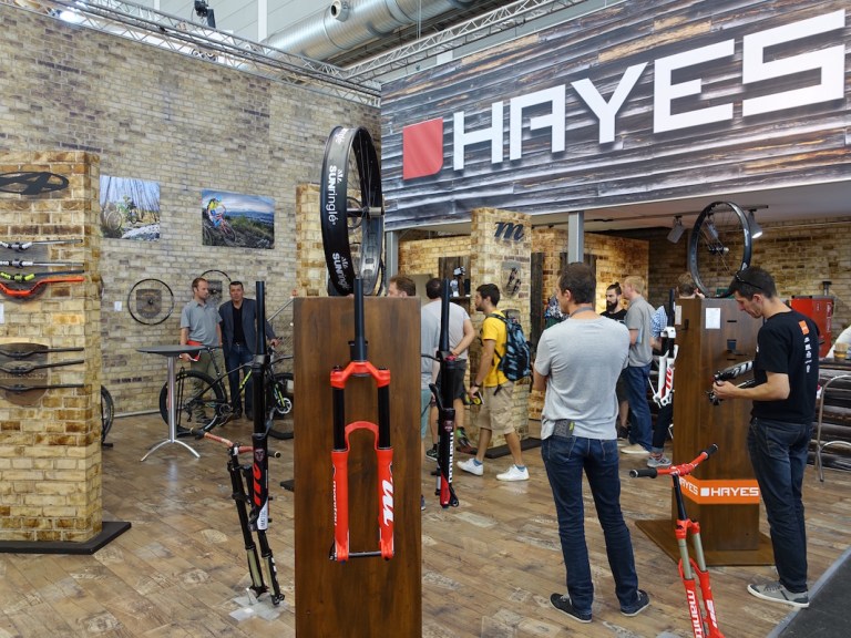 Eurobike 2016: Wheels, Suspension & Bars From Hayes