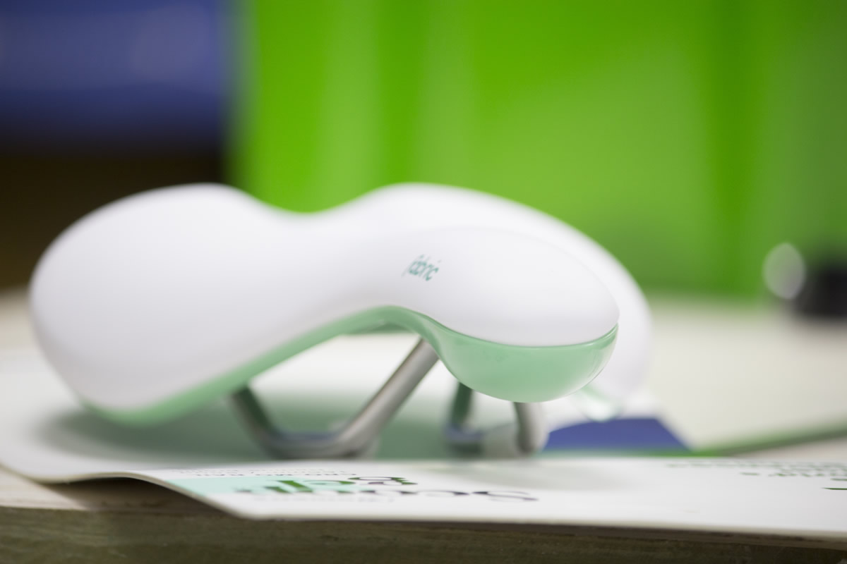 Fabric Scoop saddle