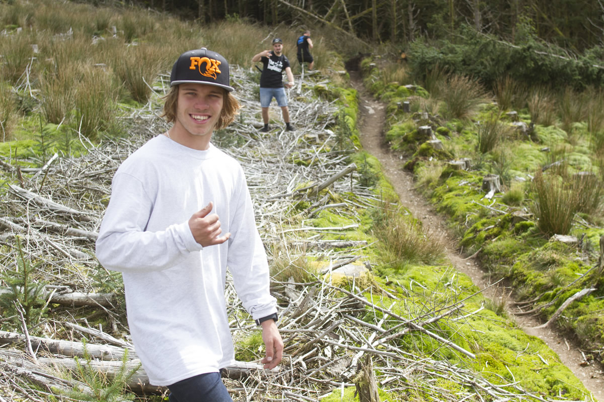 After coming into the lineup late on, Lawrie Greenland had to pull out due to mechanical issues. We're not sure if he's glad about that now, after seeing some pretty brutal crashes during practise on Saturday.