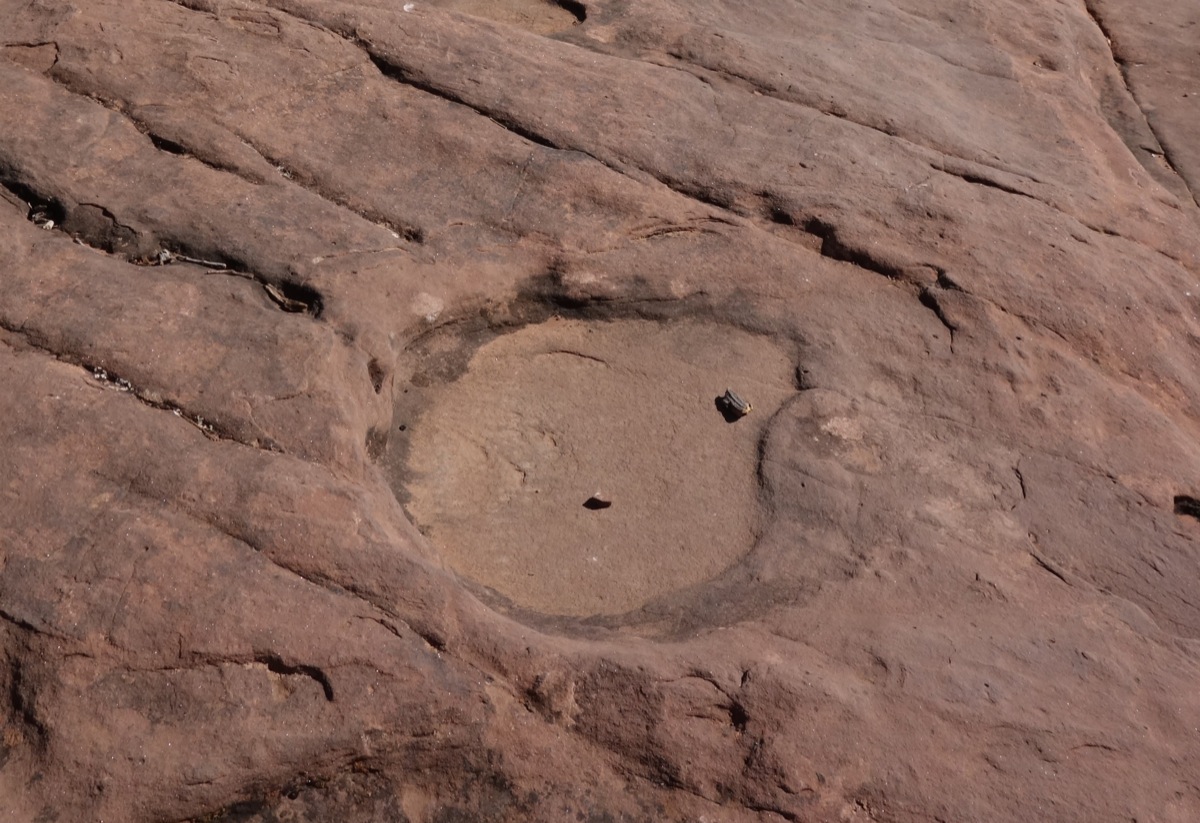 Dry puddle