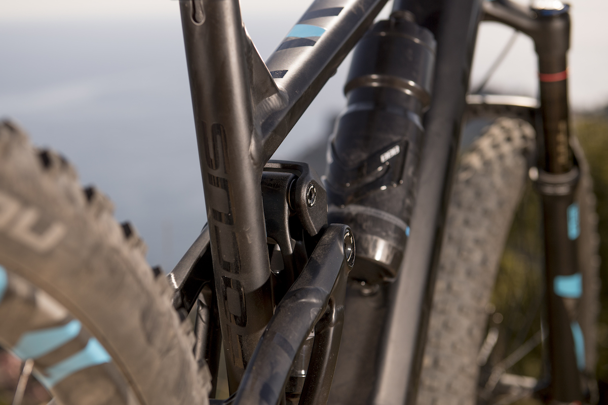 focus jam emtb ebike nice france rocky dry dusty pike rockshox steps shimano e8000 motor battery electronic pedal assist