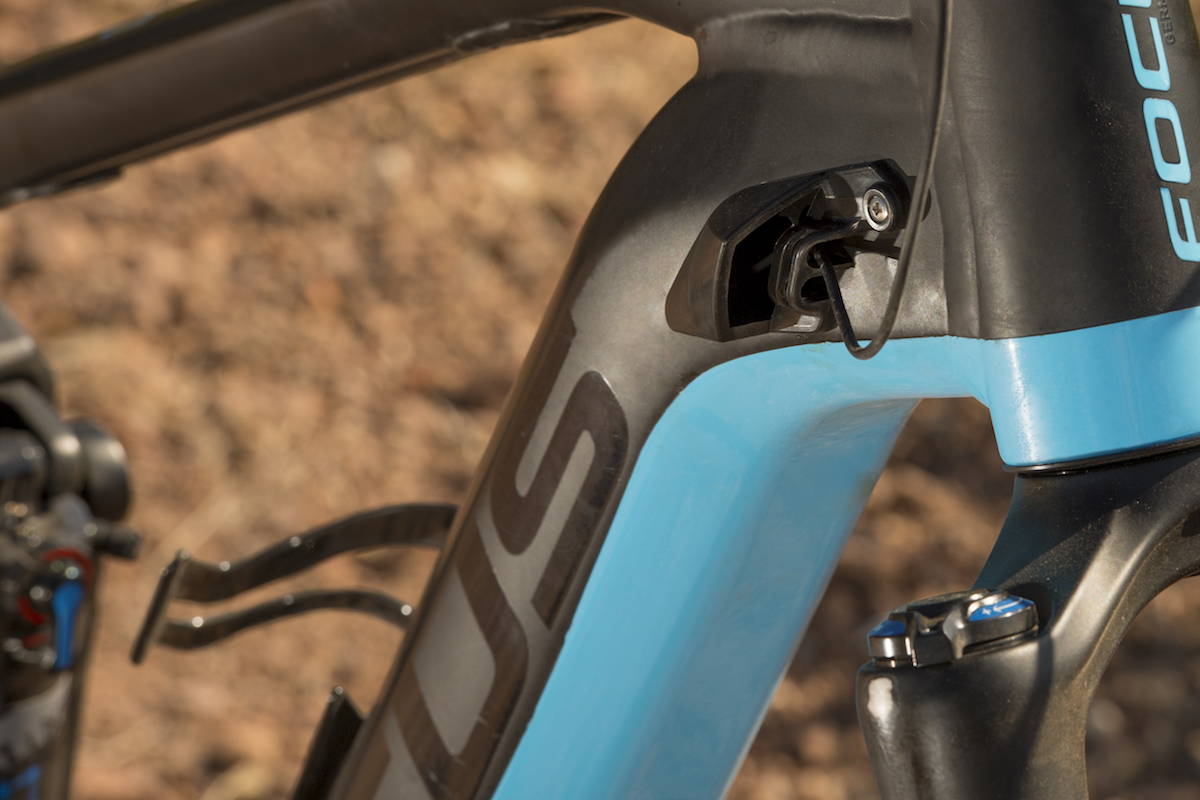 focus jam emtb ebike nice france rocky dry dusty pike rockshox steps shimano e8000 motor battery electronic pedal assist