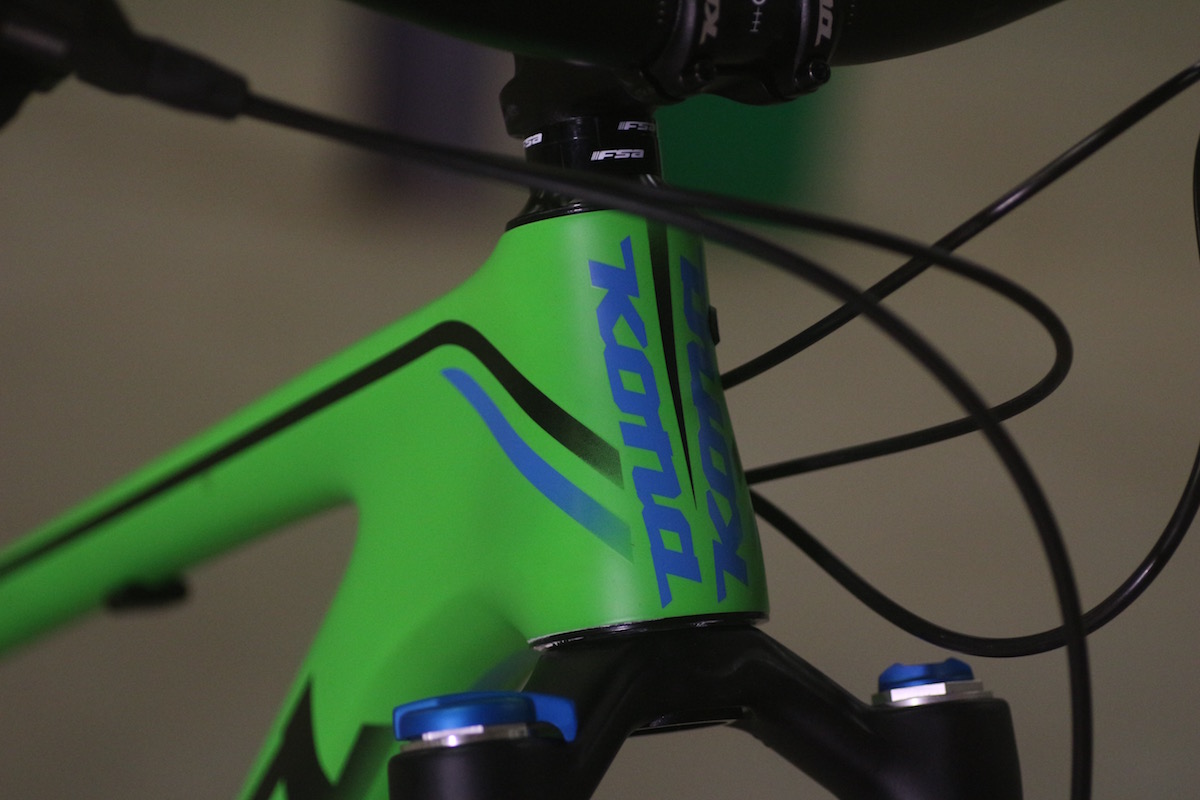 kona hei hei fresh goods 29er 29in trail full suspension carbon fox