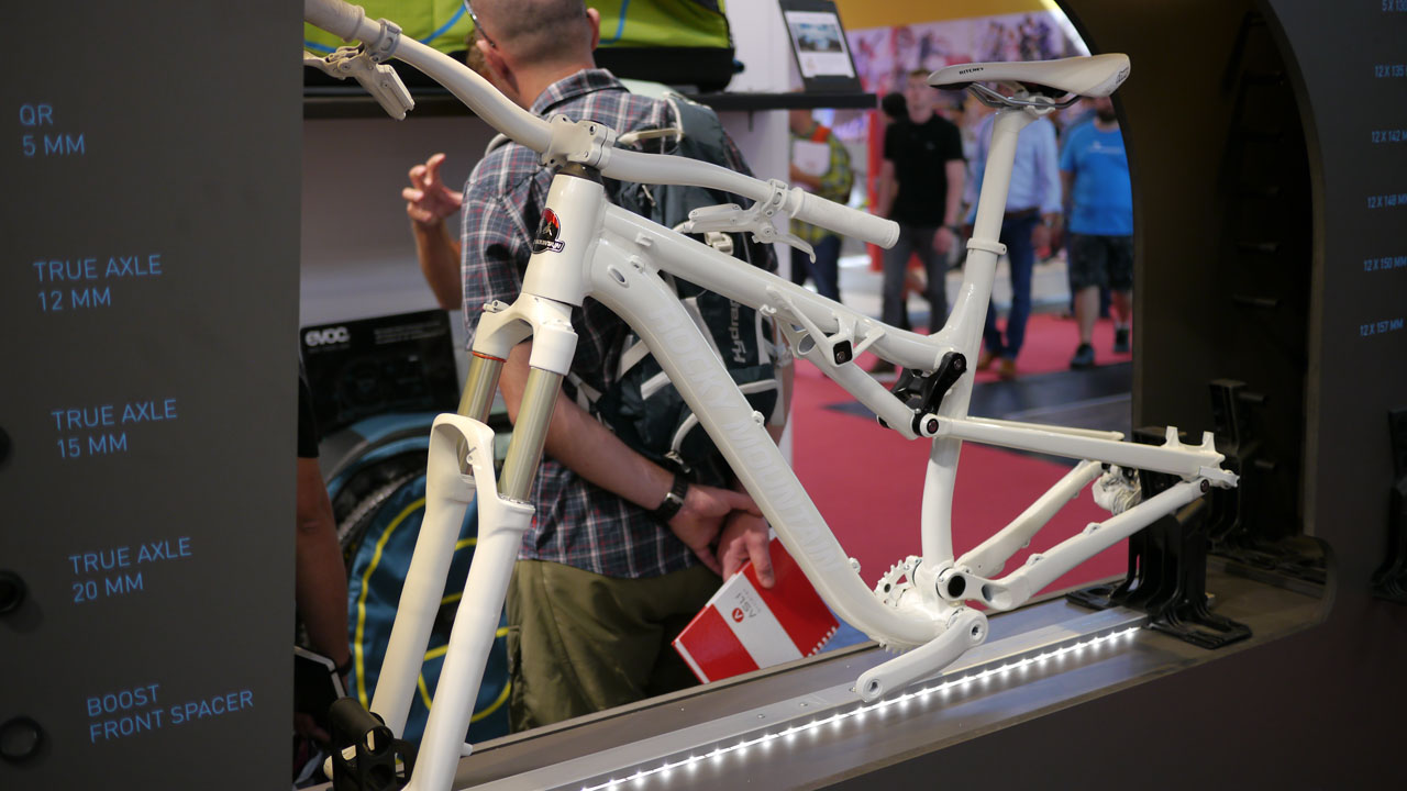 Eurobike 2016: Evoc