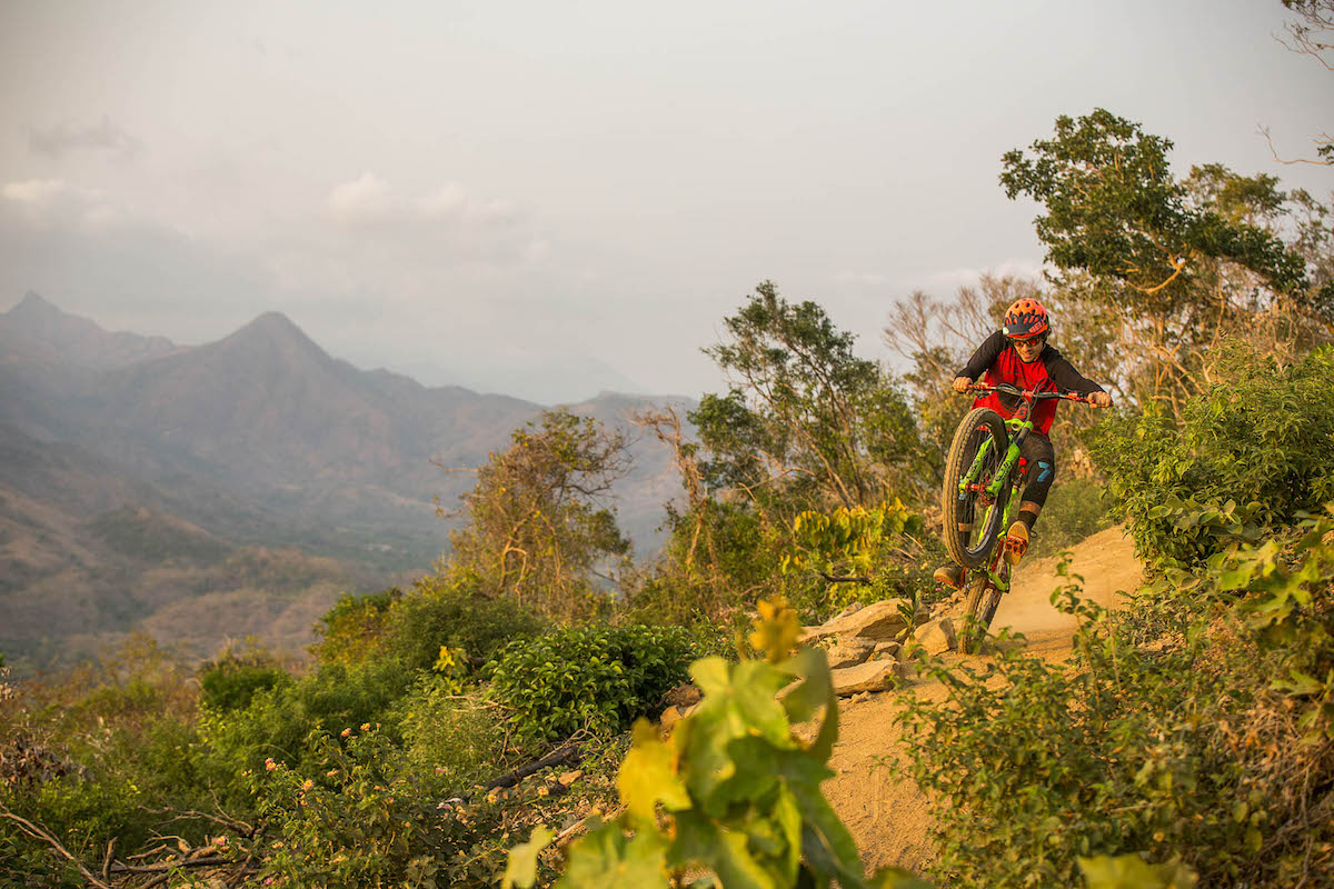 Video: South Pacific Singletrack