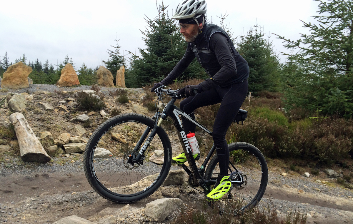 issue 105 group test hardtail race carbon 29in bmc niner trek olly townsend winter cold lycra