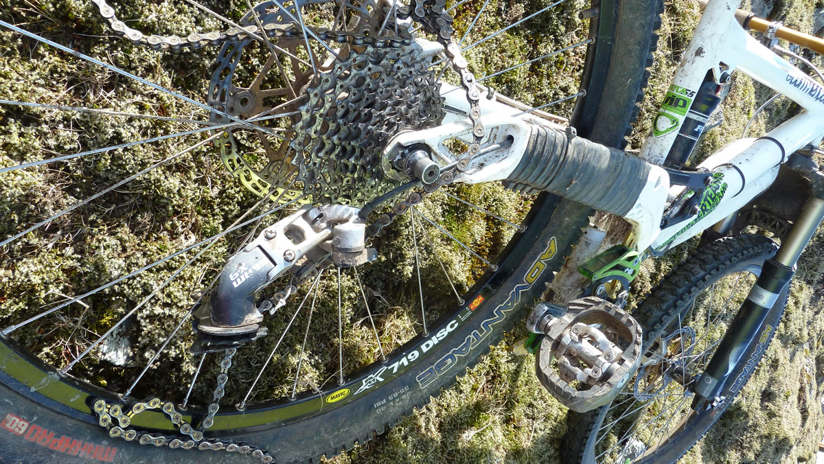 derailleur stick hanger broken