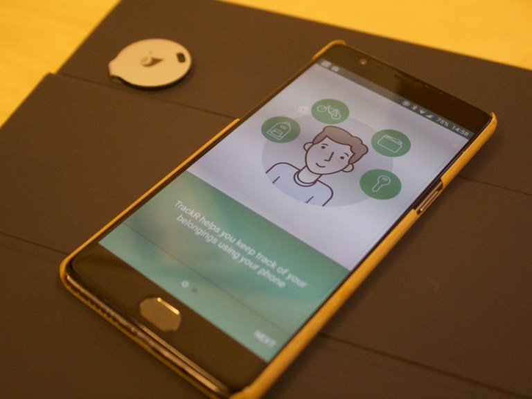 TrackR Bravo Review