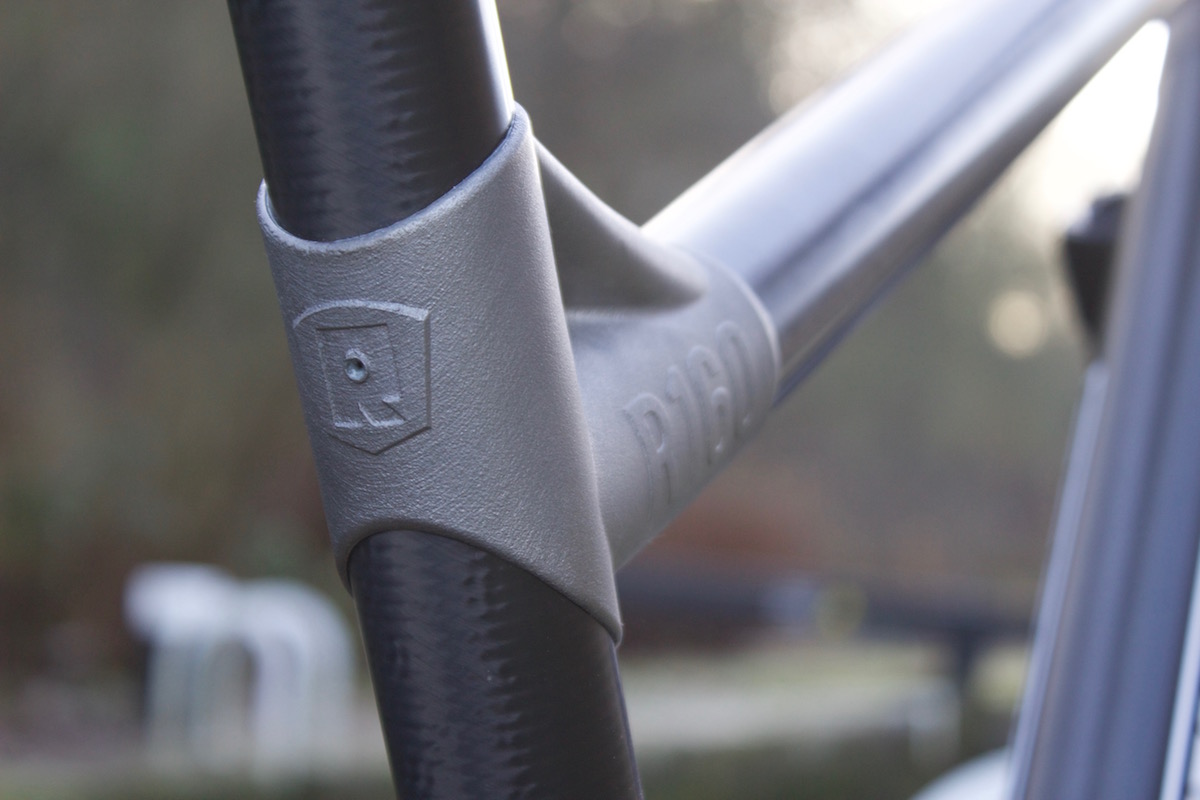 robot bike company r160 titanium carbon enduro bike rockshox lyrik monarch sram roam 60