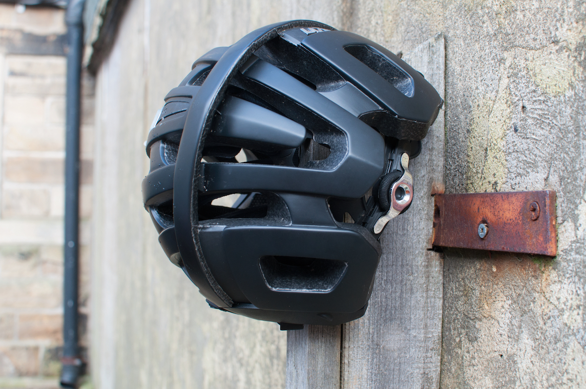 trail helmet barney marsh group test 7idp met bluegrass poc o'neal bell lazer giro kask