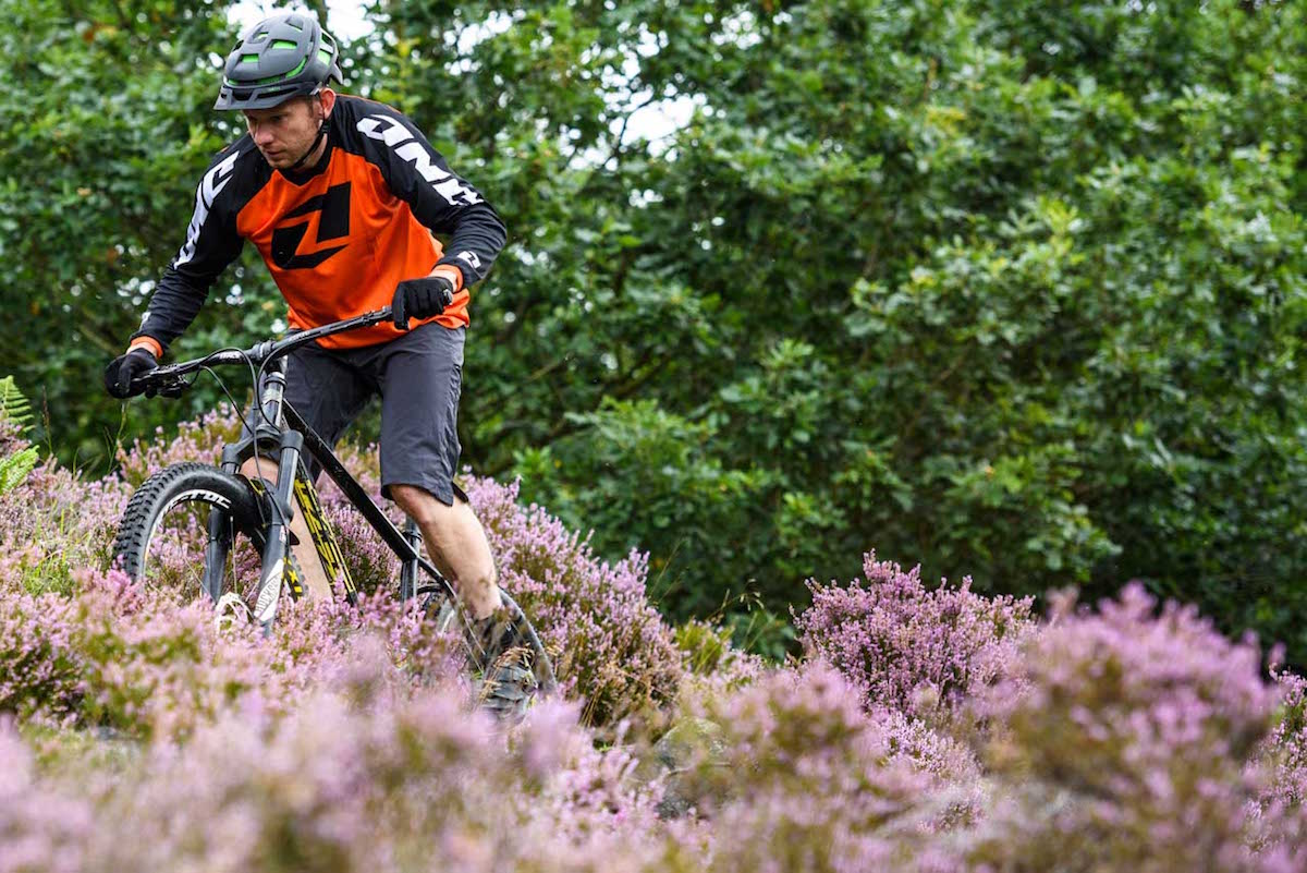trail helmet barney marsh group test 7idp met bluegrass poc o'neal bell lazer giro kask richard