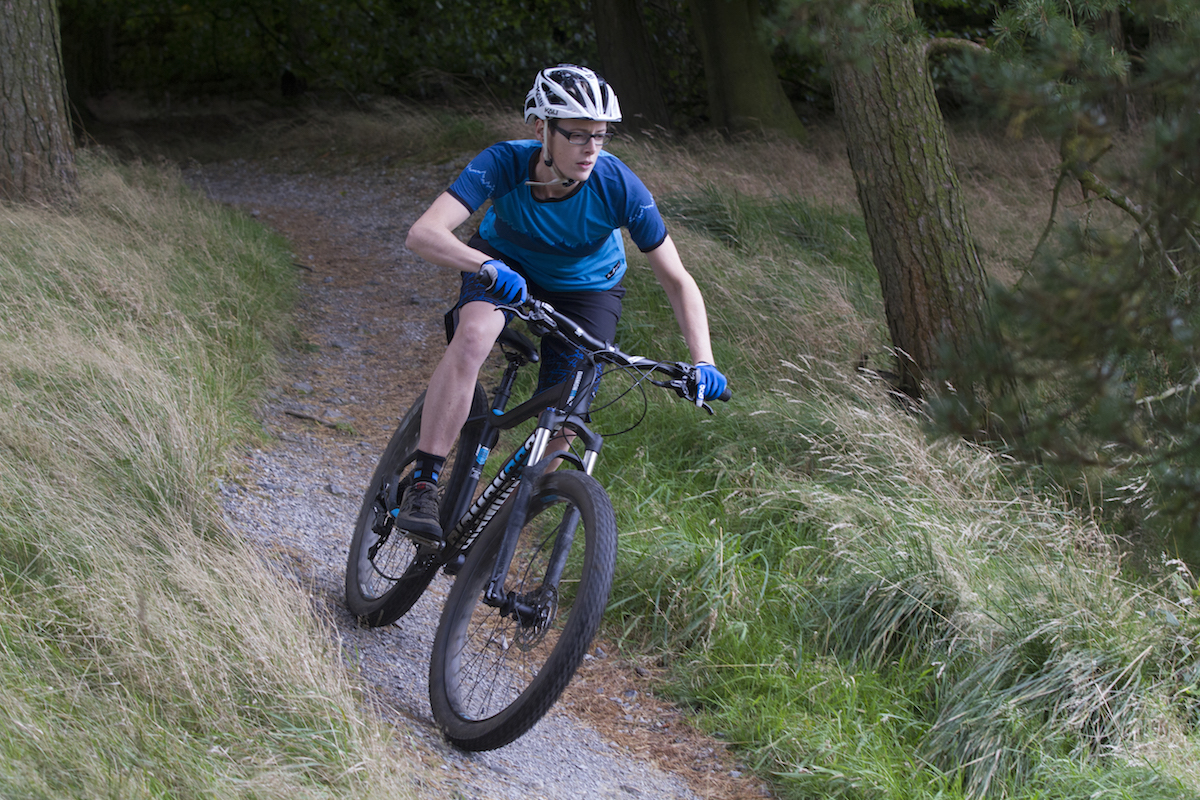 issue 109 hardtail test genesis whyte diamondback wil hannah chipps plus
