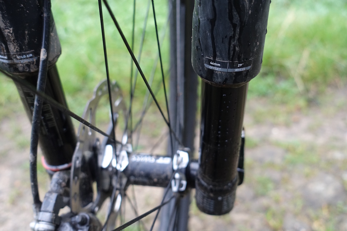 canyon exceed 9.9 carbon hardtail wil rockshox rs-1