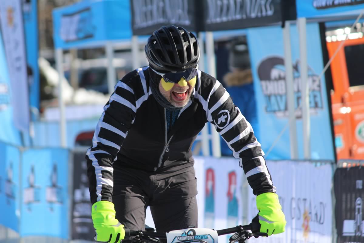 The pistes have always been a hellish place for fashion sense.