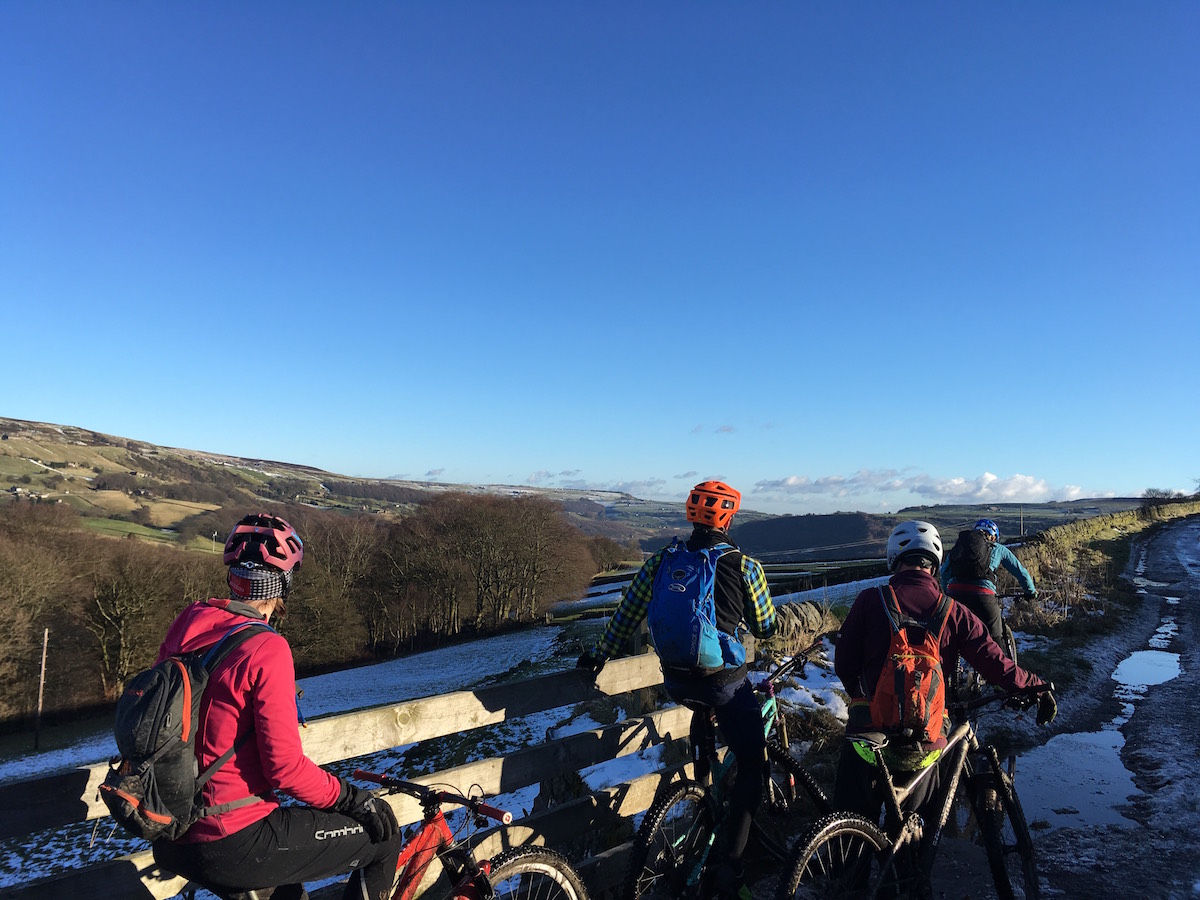 rachel sokal tom nash olly oli townsend snow fatbike fatbiking dog puppy monday morning debrief lake district mountain tom hill whiskey