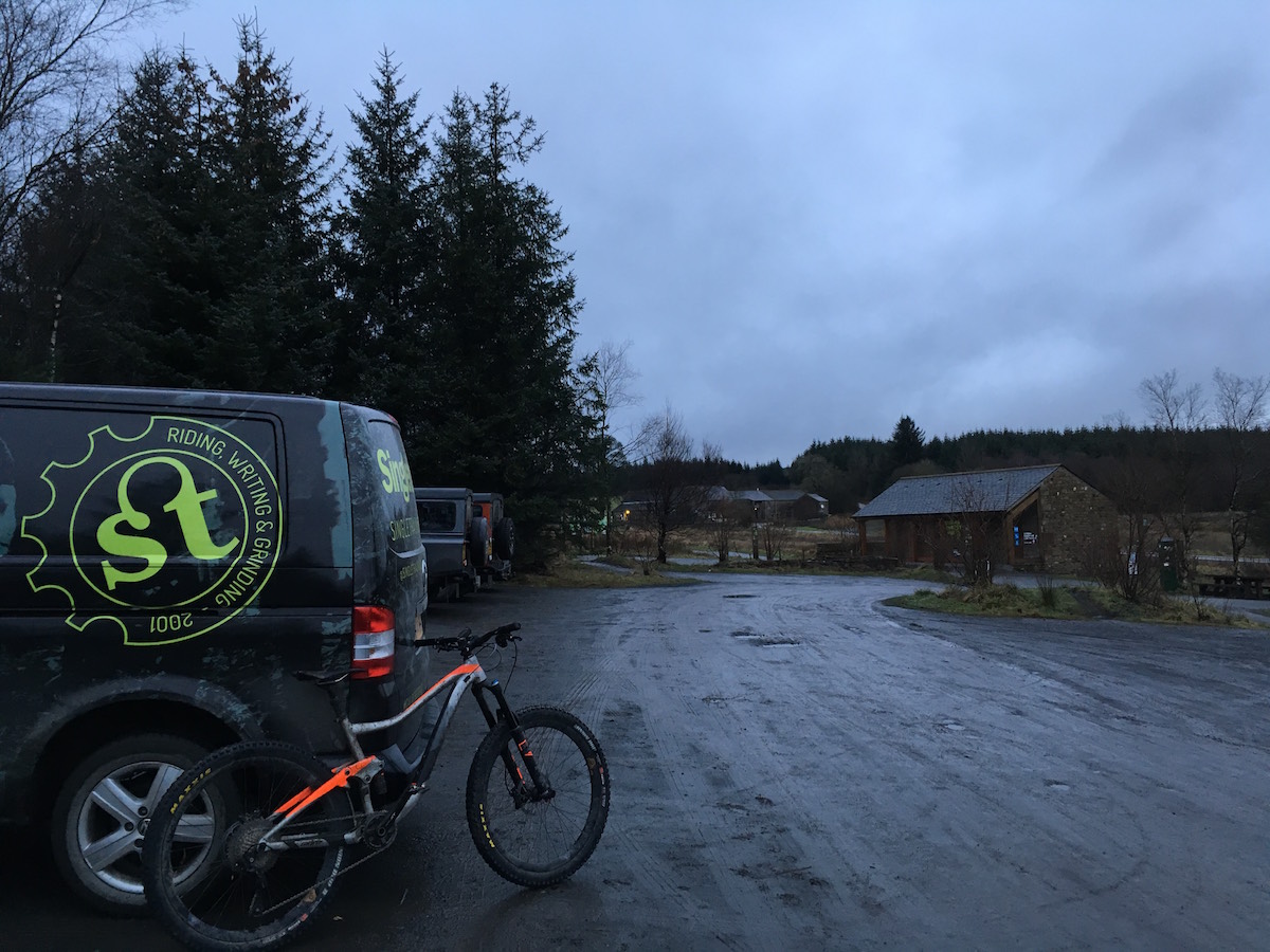 wil singletrack van giant trance winter grey wet drizzle