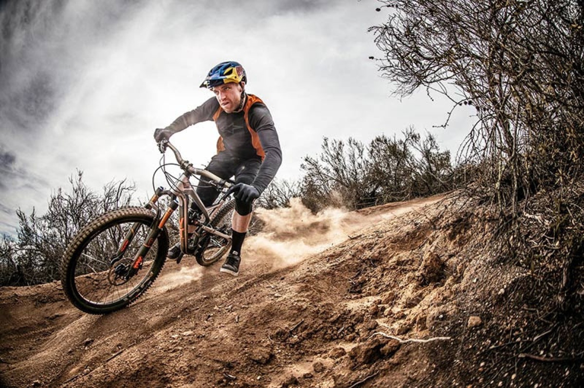 Aaron Gwin trail shredding on a JEFFSY