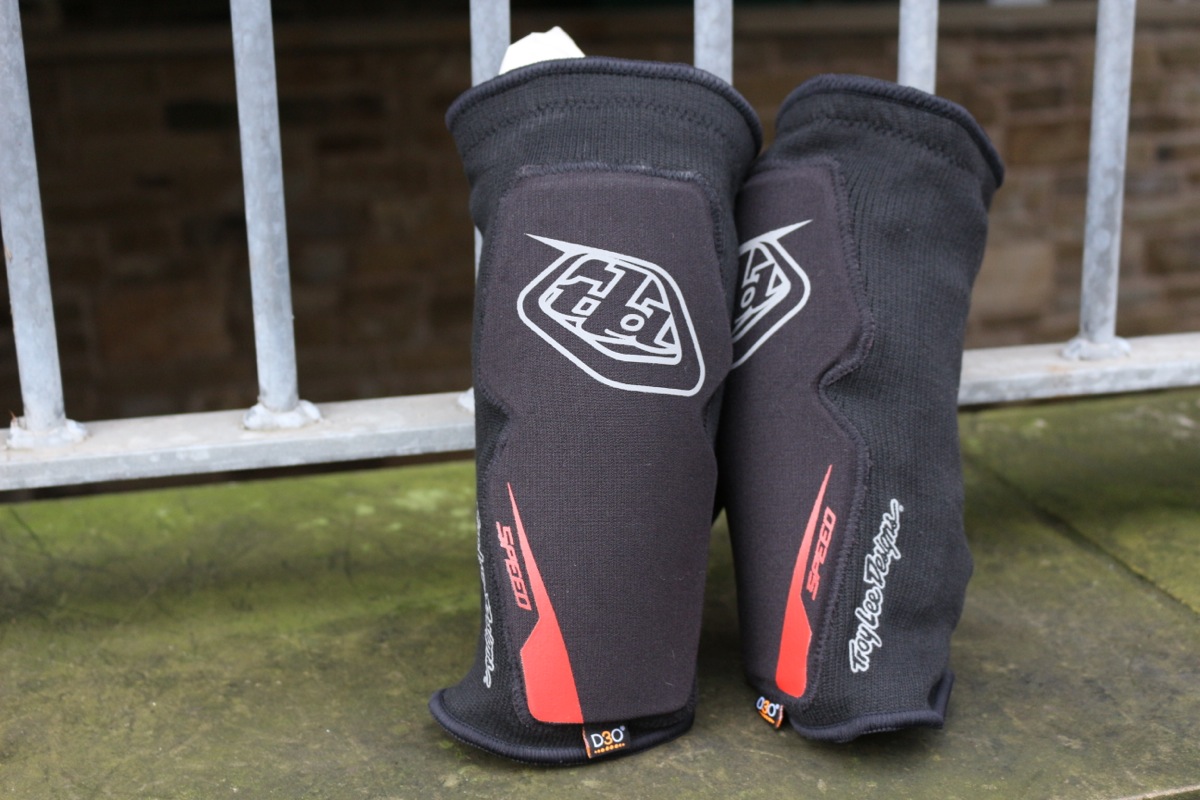 tld-knee-sleeve