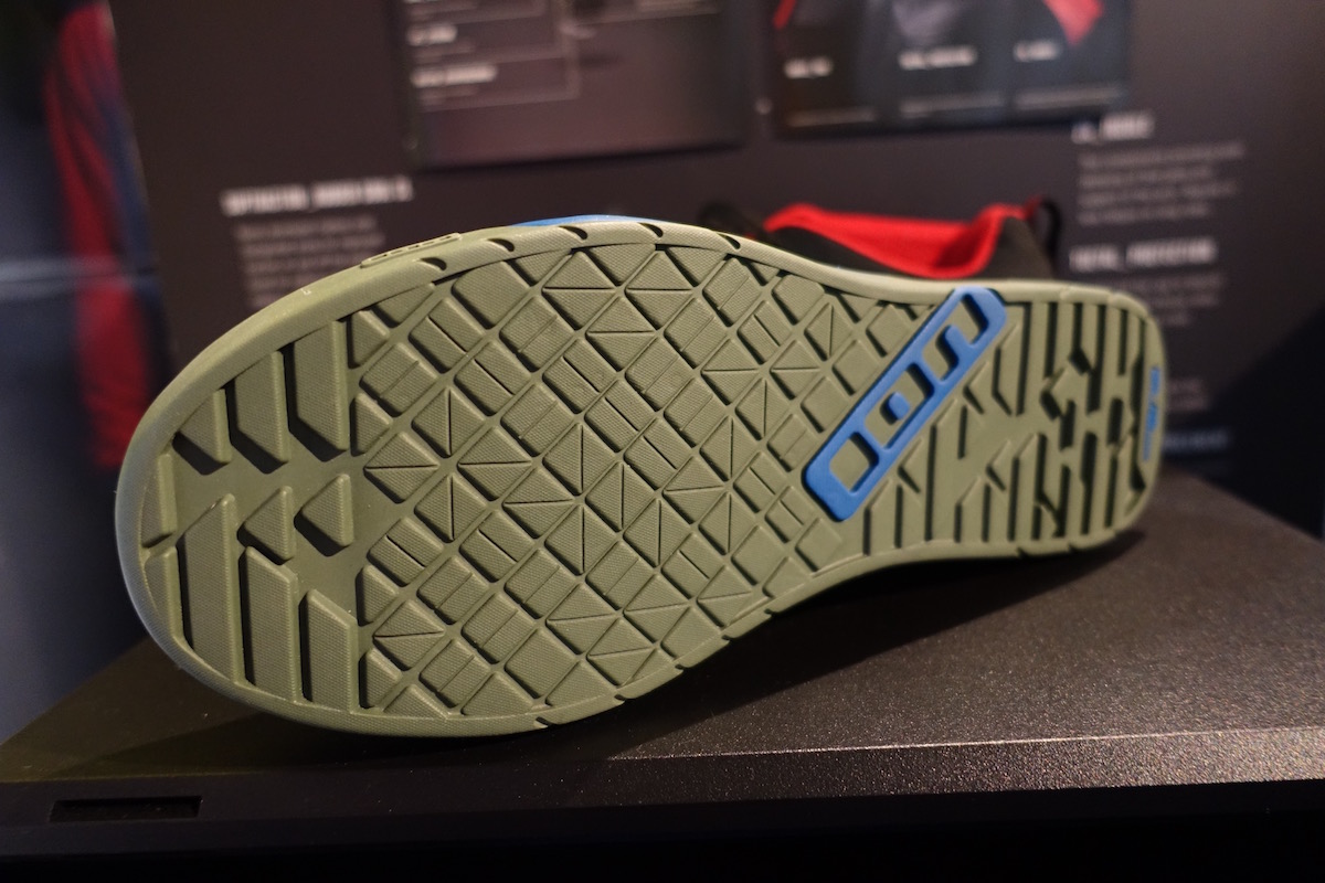 ion flat pedal spd shoes london bike show