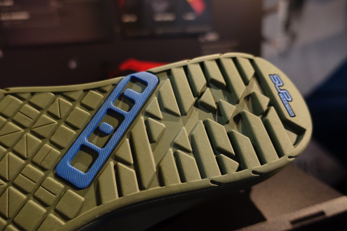 ion flat pedal spd shoes london bike show