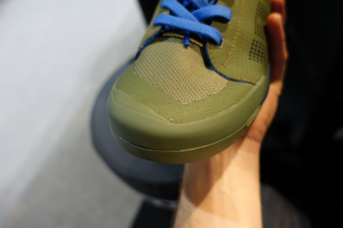 ion flat pedal spd shoes london bike show