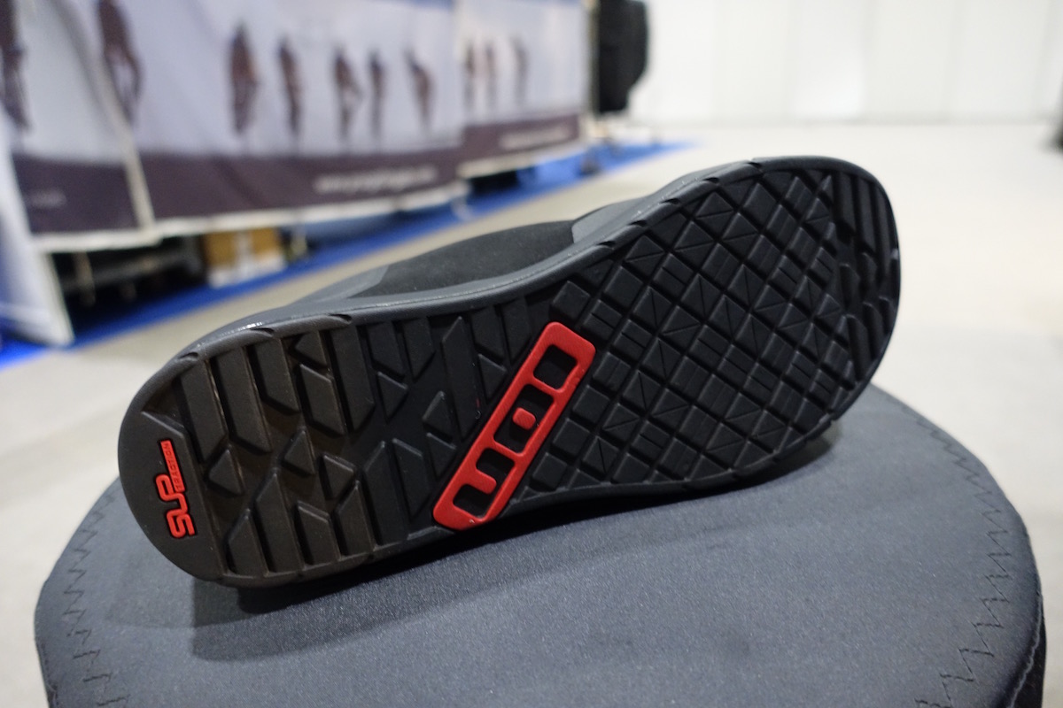 ion flat pedal spd shoes london bike show