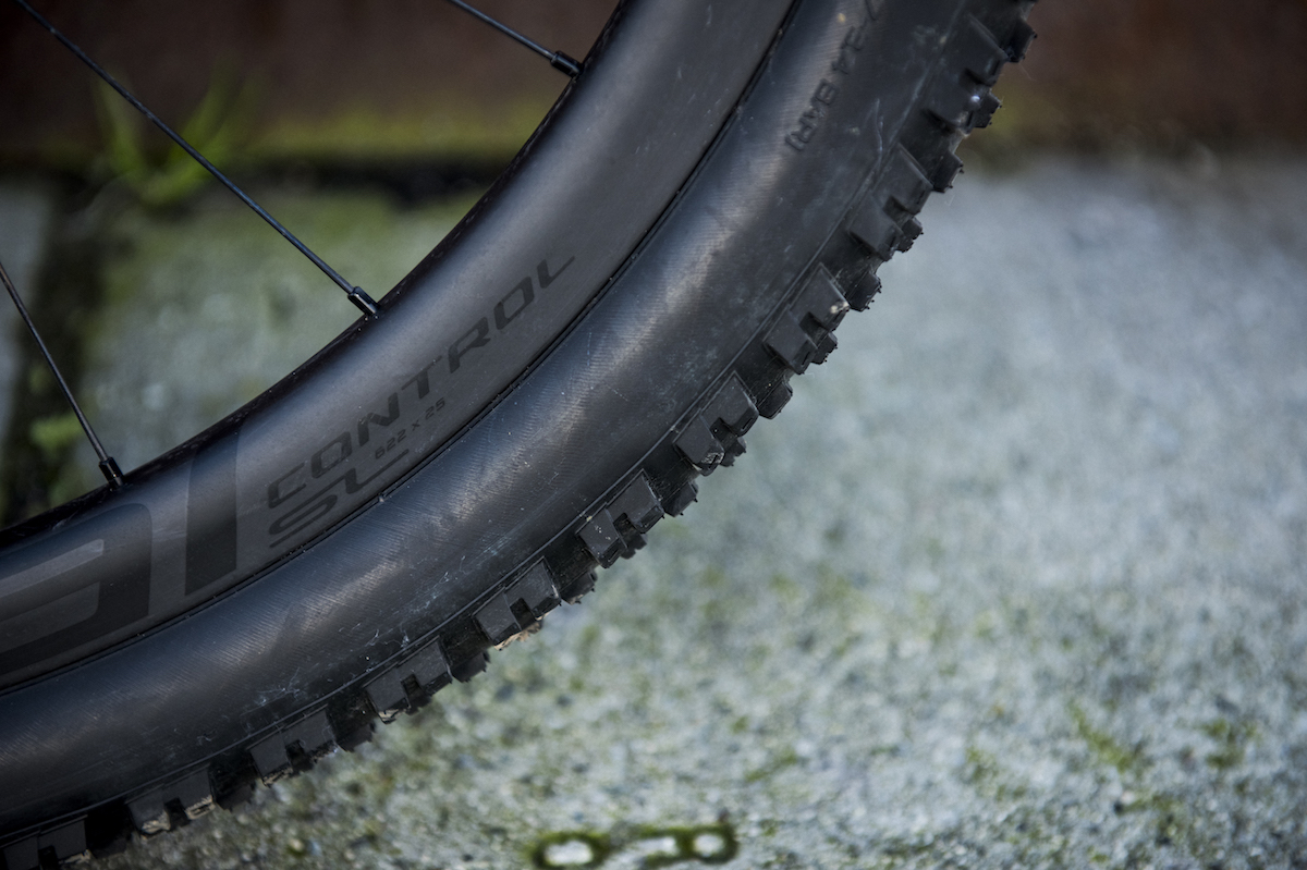 roval carbon fibre rim tubeless specialized