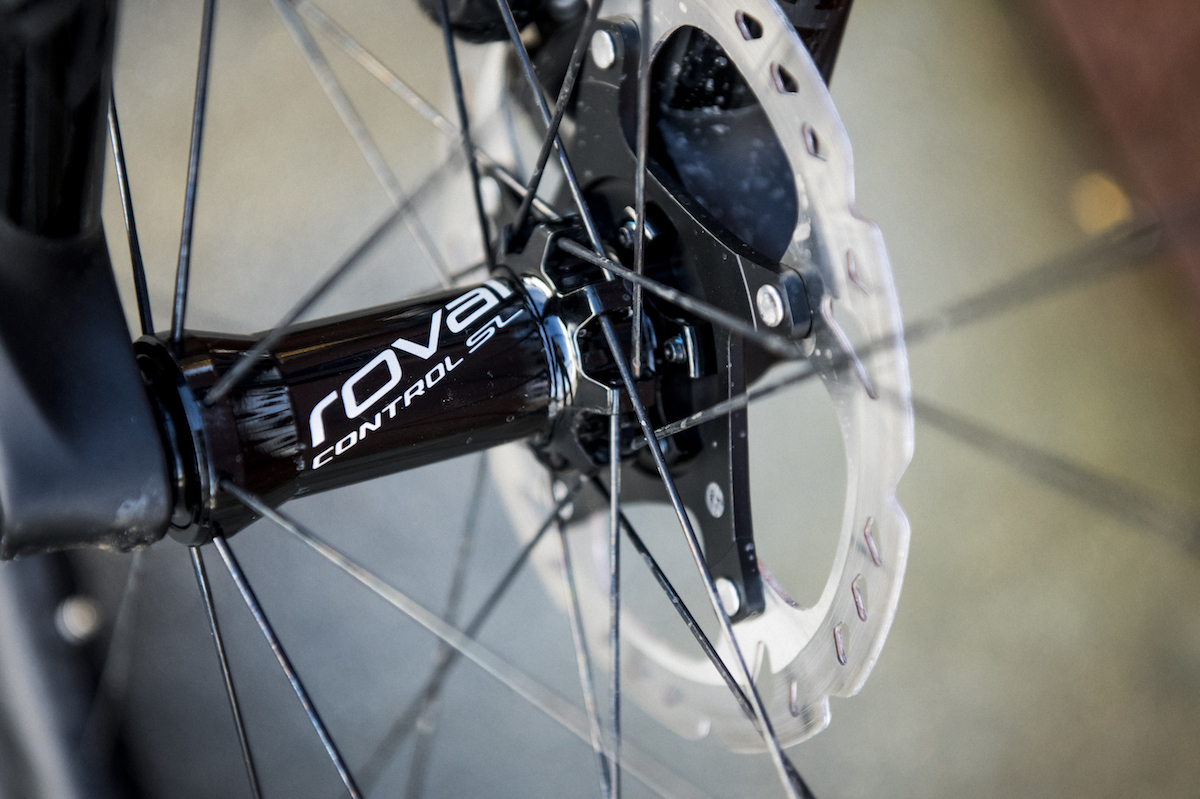 roval carbon fibre rim tubeless specialized