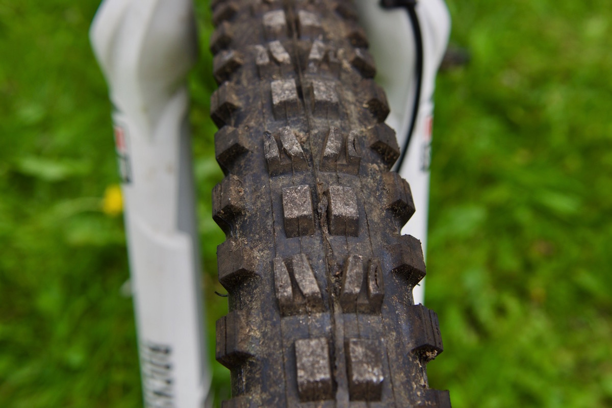 Review: Maxxis Minion DHF 29 x 2.5in 3C DH Tyre