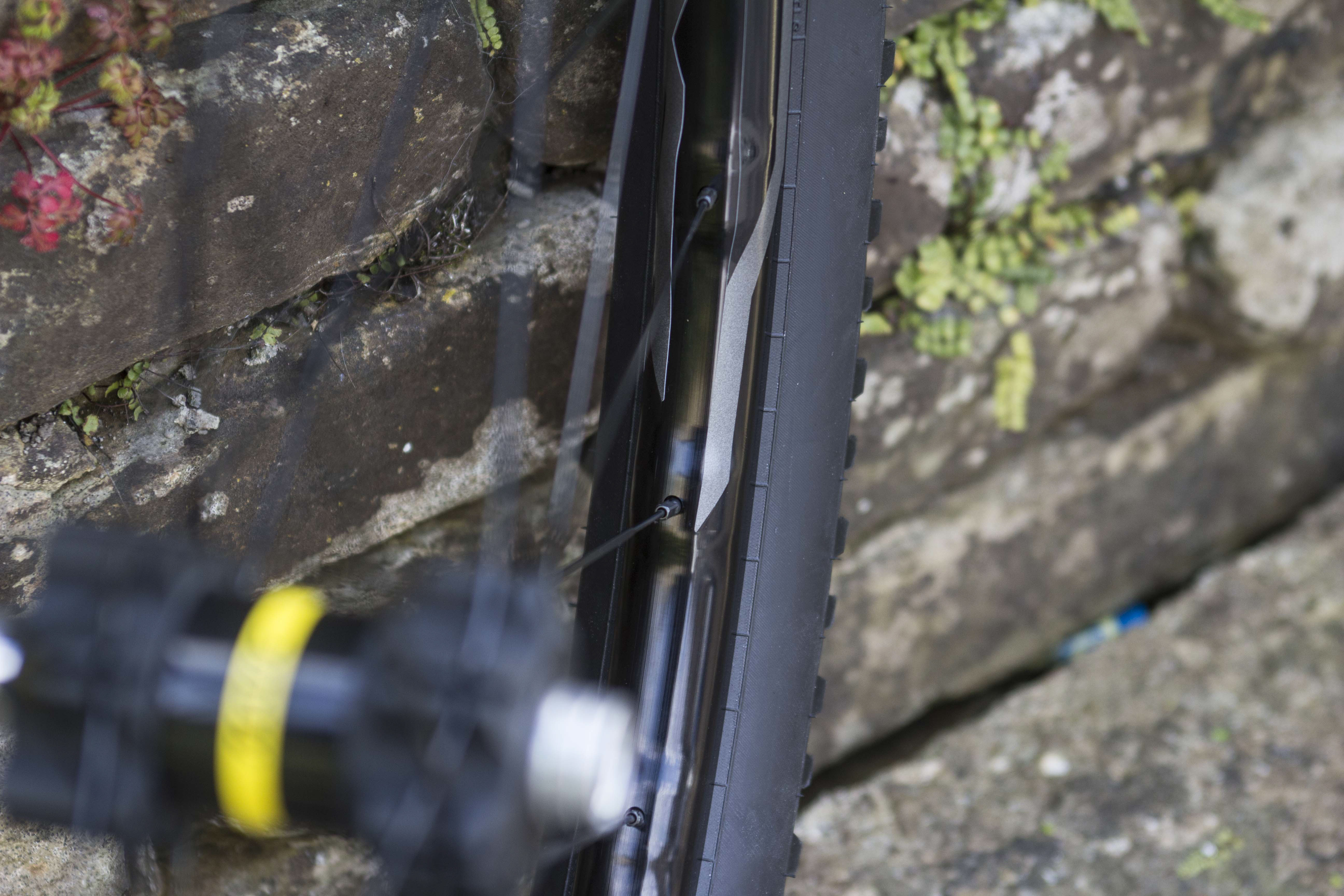 mavic xa pro carbon elite tubeless wheels