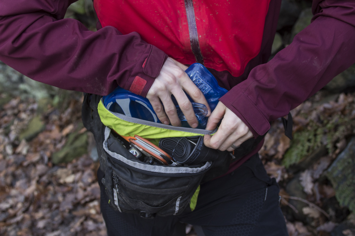 camelbak palos bumbag waist pack hydration fanny
