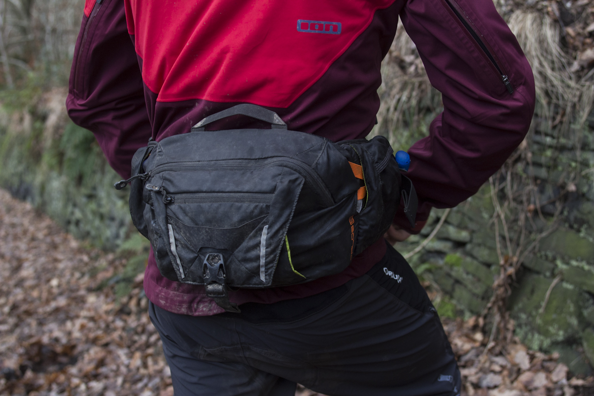 camelbak palos bumbag waist pack hydration fanny
