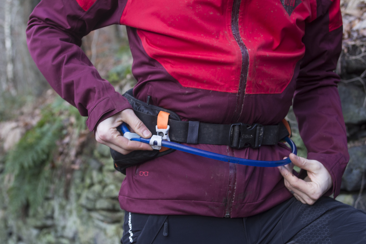 camelbak palos bumbag waist pack hydration fanny