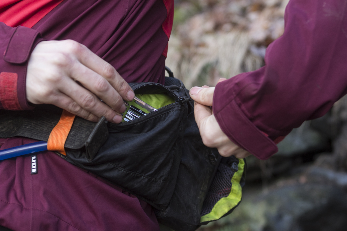 camelbak palos bumbag waist pack hydration fanny