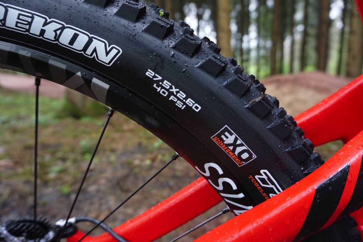 pivot mach 5.5 carbon