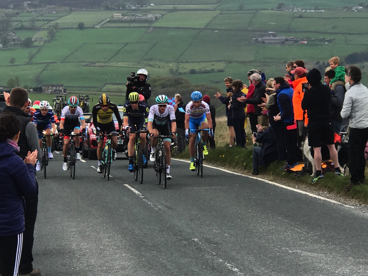 tour de yorkshire road riding racing lycra