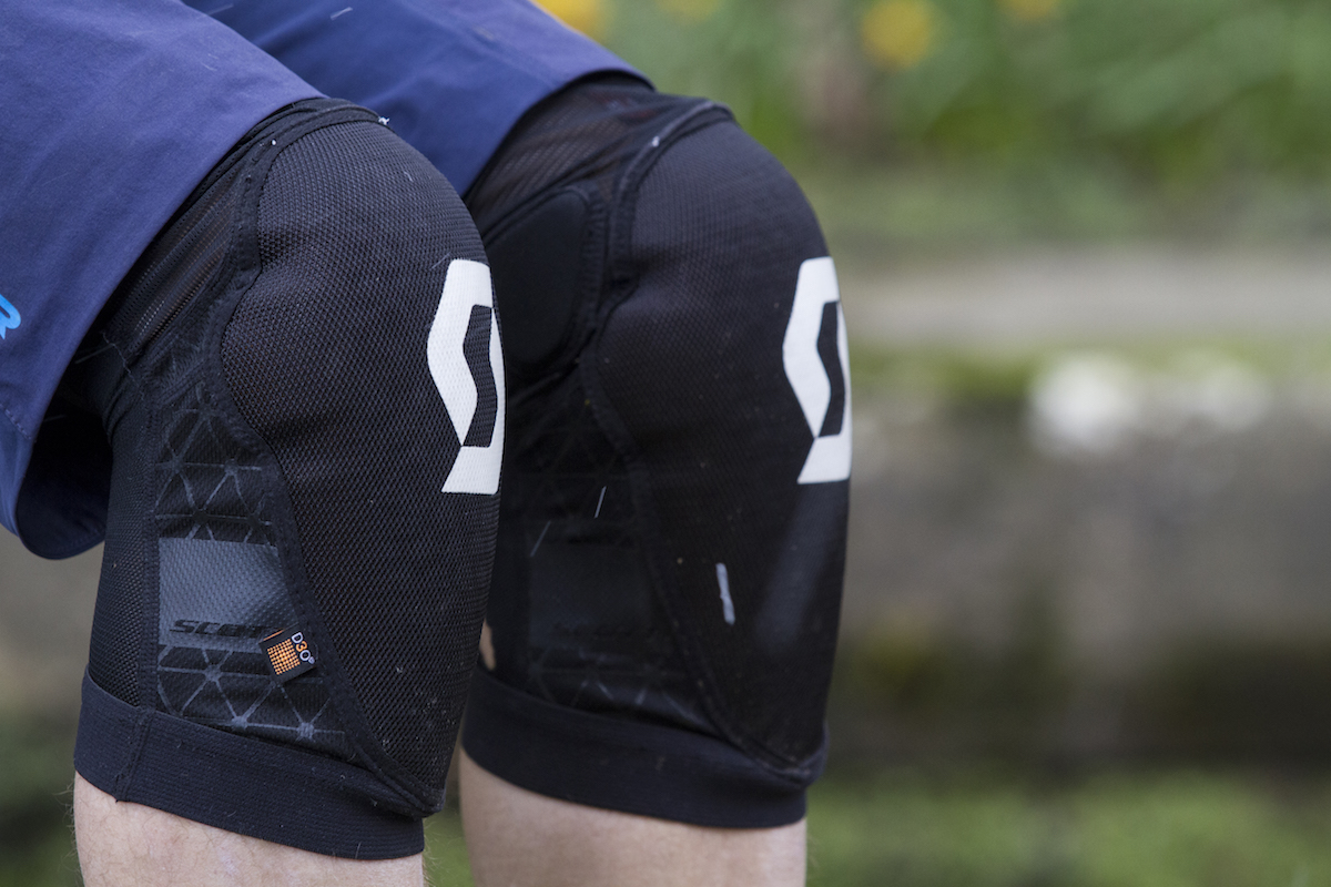scott soldier 2 knee pads issue 112