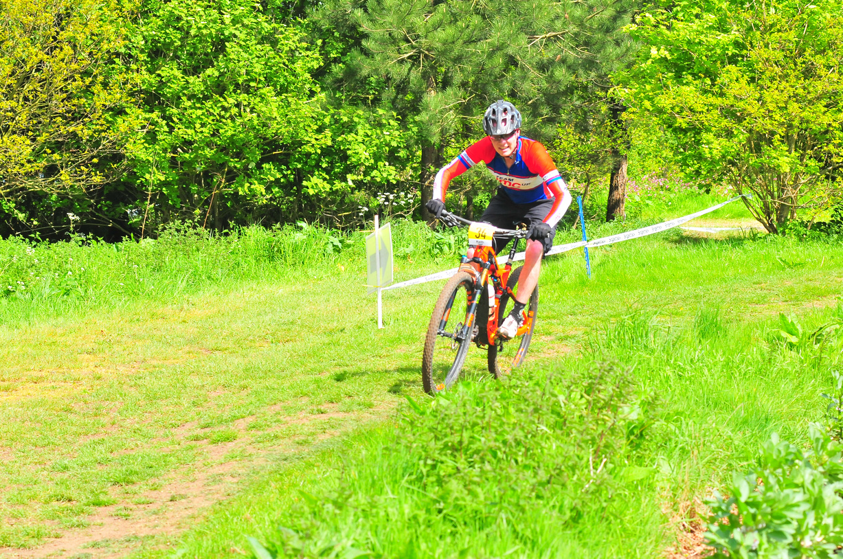 singletrack-7-635-zf-9887-46576-1-002