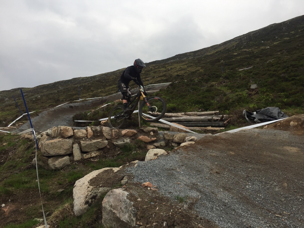 Small gap jump