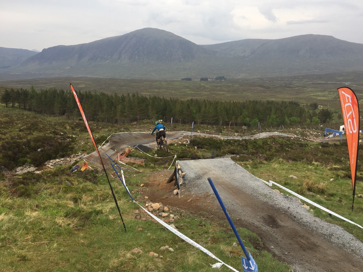 Wagon wheels can jump! Euan Thomson 6th Expert