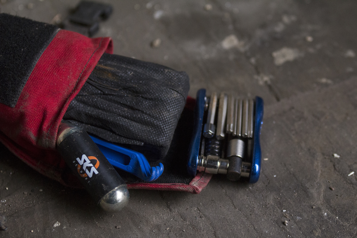 wee cog slider saddle bag