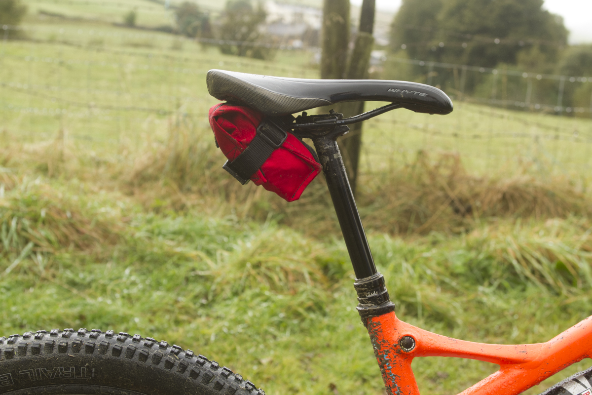 wee cog slider saddle bag