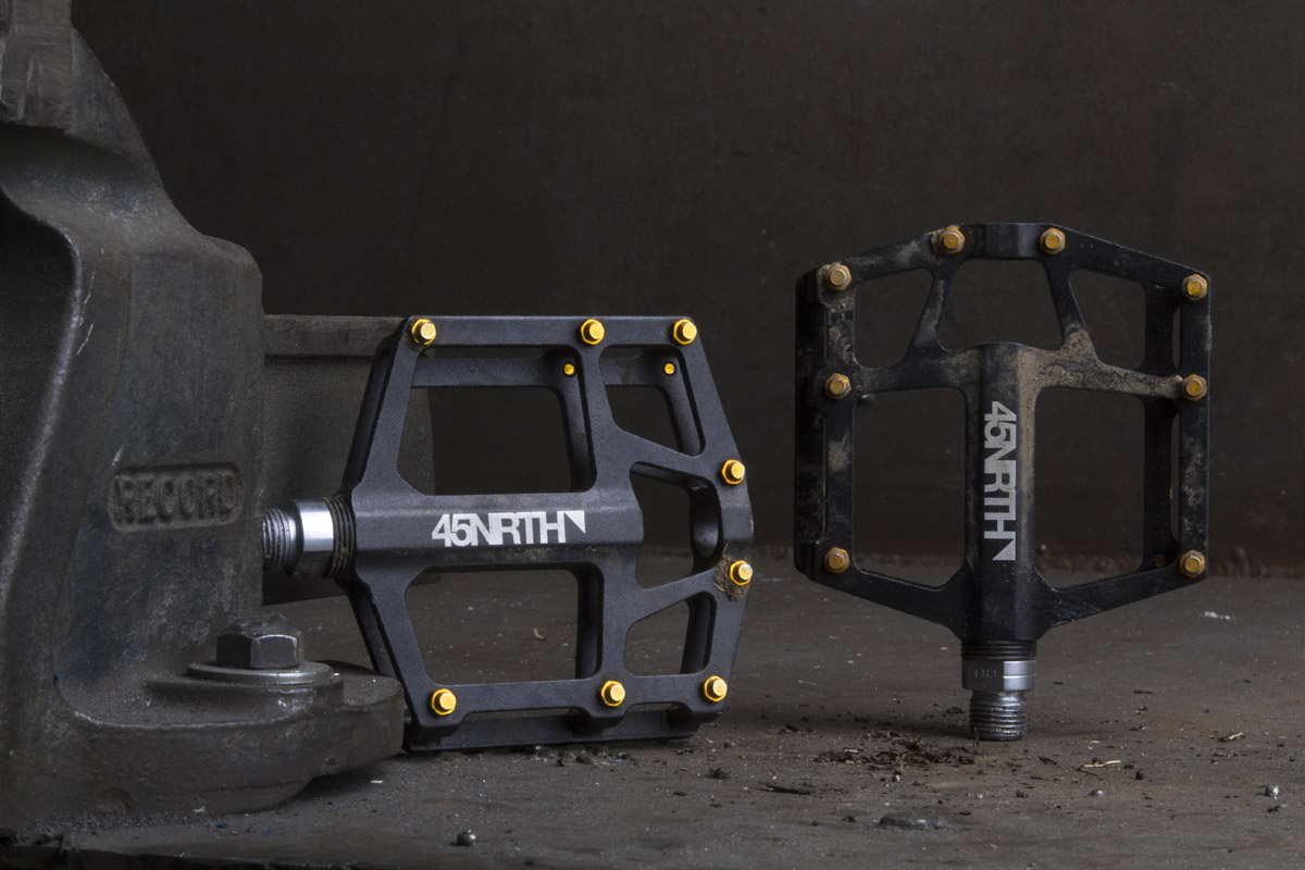 Review: 45NRTH Heiruspecs Flat Pedals