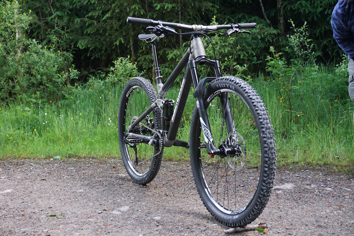 robot r130 29er bike co fort william