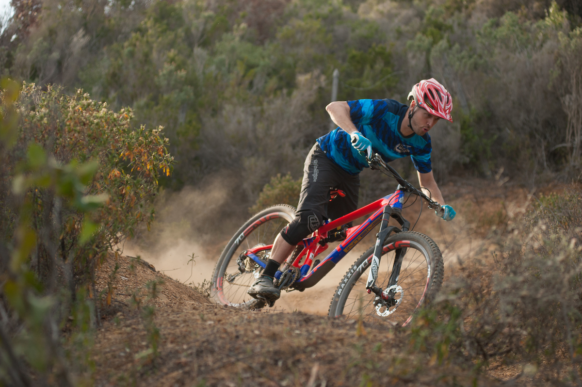 First Ride Review: Intense Cycles New Carbine 29er