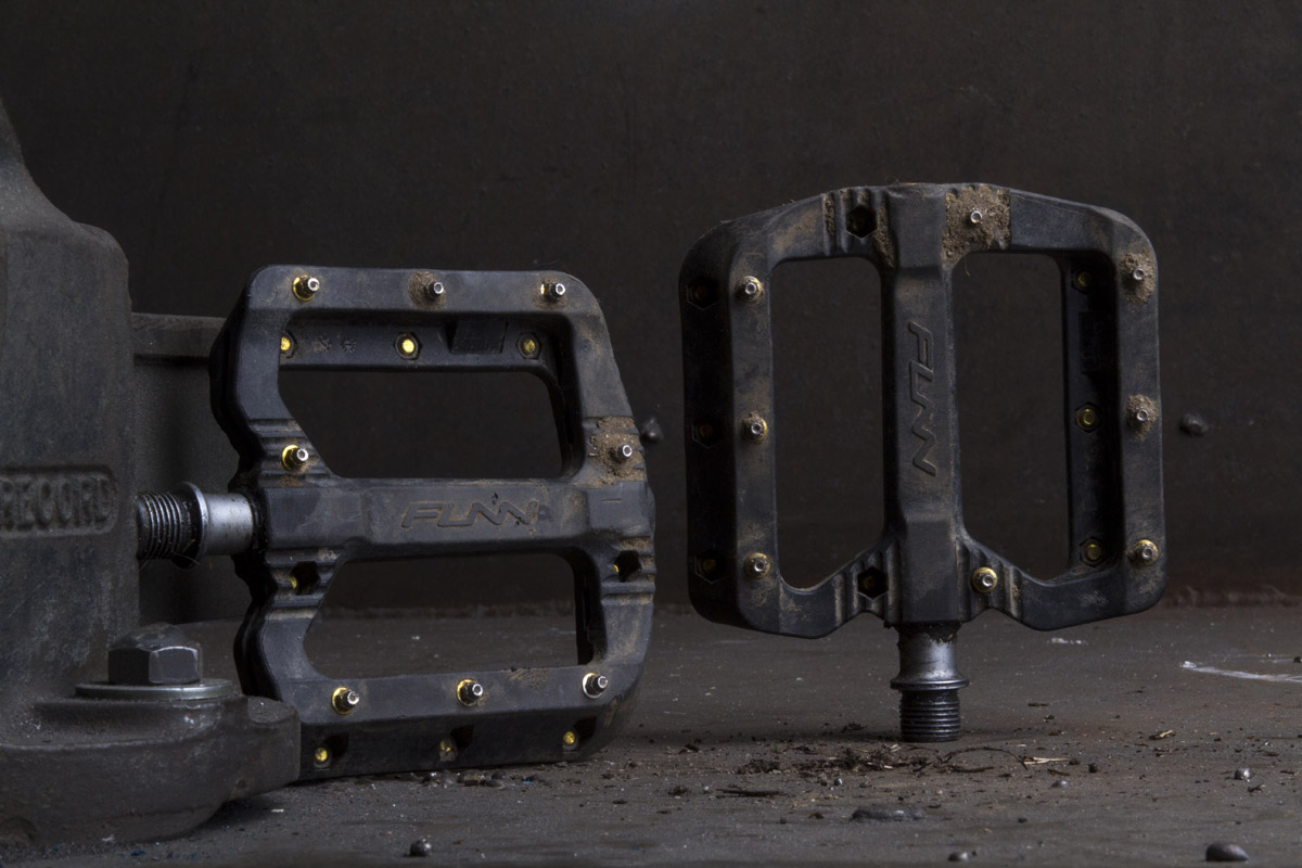 Funn Black Magic Flat Pedals